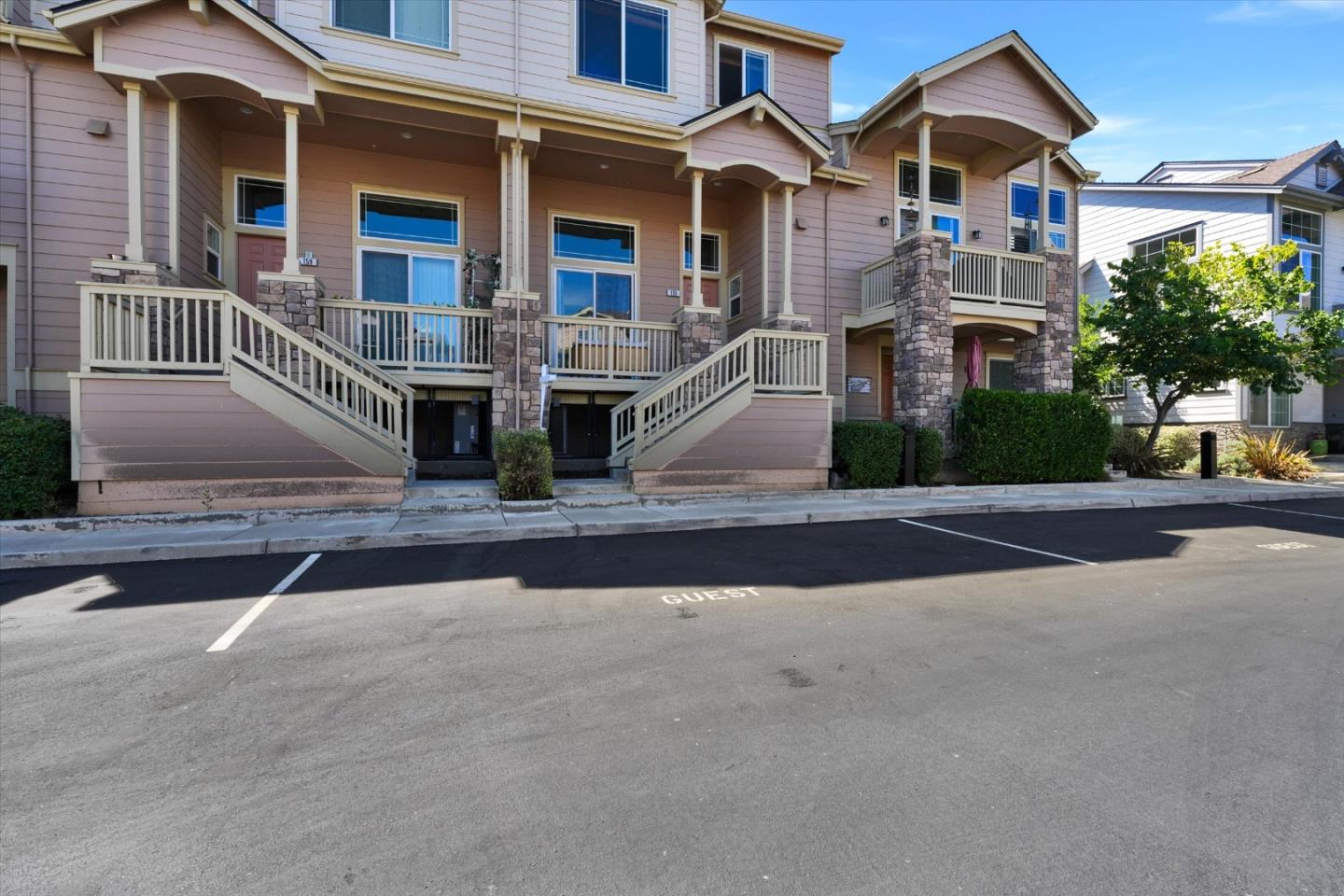 155 Sapphire Lane