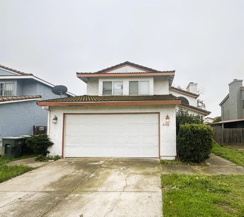 4900 Camino Royale Drive SACRAMENTO CA 95823