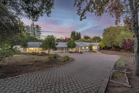 12272 Windsor Court, Los Altos Hills, CA 94022 - #: ML82024710
