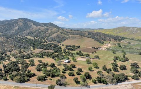 770 Limekiln Road HOLLISTER CA 95023