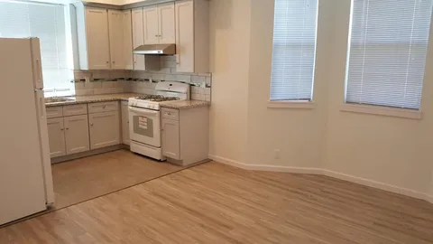 MLS: ML81996671