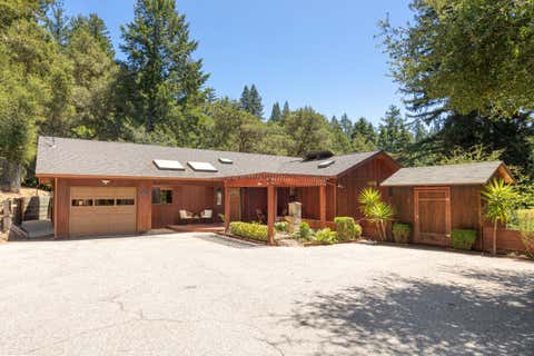 Photo of 301 Upper Road, BOULDER CREEK, CA 95006 (MLS # ML82052590)