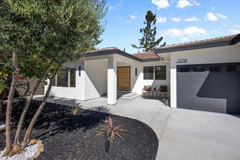 10712 Pebble Place