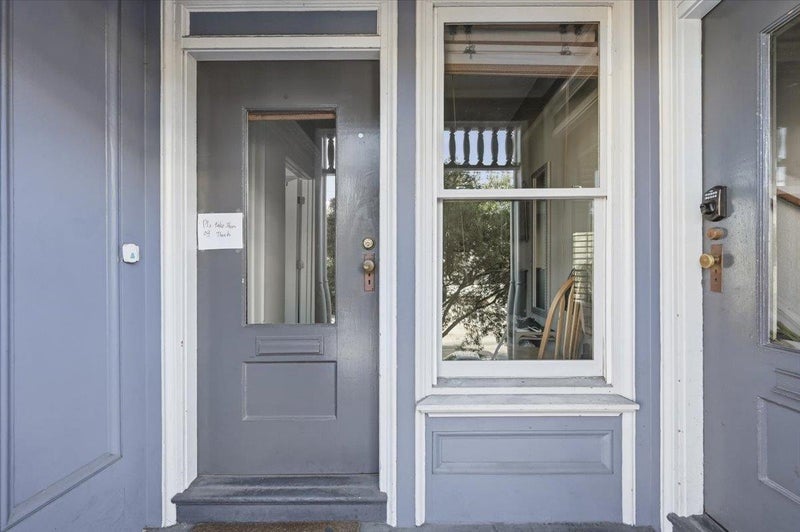 213 Carl Street