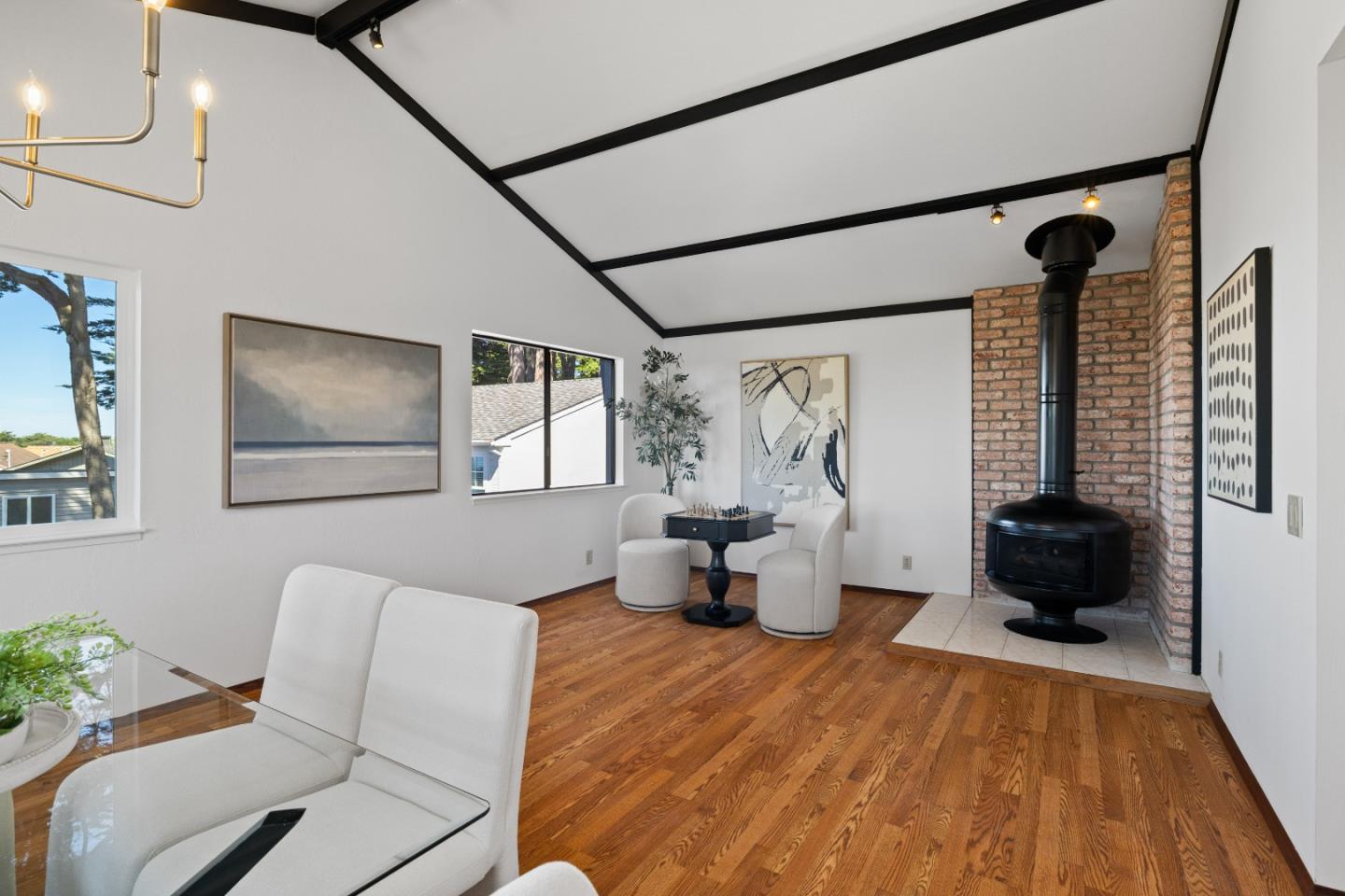 207 Beverly Place