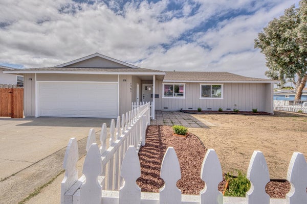 1751 JUDSON ST, SEASIDE, CA 93955 - Image 9c7ea3bbc19cdedb0e859445db70c5ef/2157676823