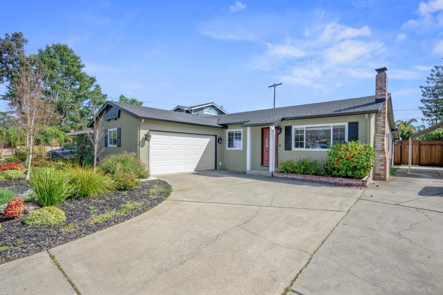 1172 Glenblair WAY