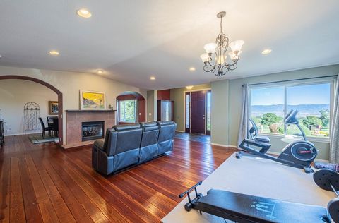 Tiny photo for 300 Mesa Road, SALINAS, CA 93908 (MLS # ML82031344)