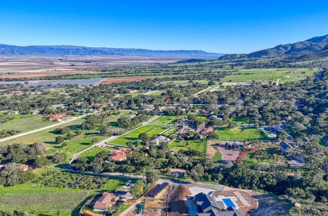 Tiny photo for 300 Mesa Road, SALINAS, CA 93908 (MLS # ML82031344)