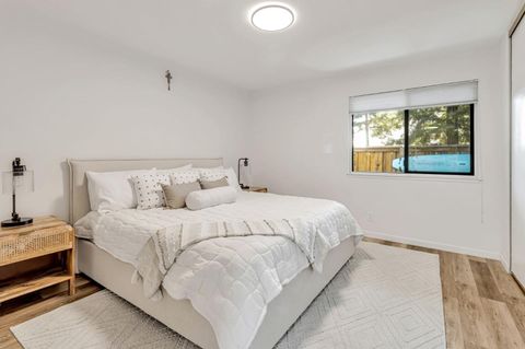 Tiny photo for 3328 Kimber Court #21, San Jose, CA 95124 (MLS # ML82024735)