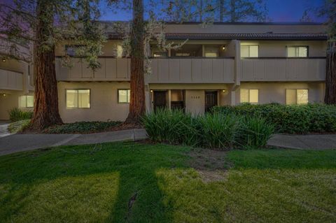 Tiny photo for 3328 Kimber Court #21, San Jose, CA 95124 (MLS # ML82024735)