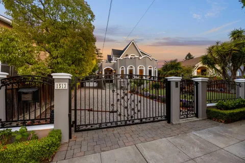 1513 Sanchez Avenue, Burlingame, CA 94010 - #: ML82004256