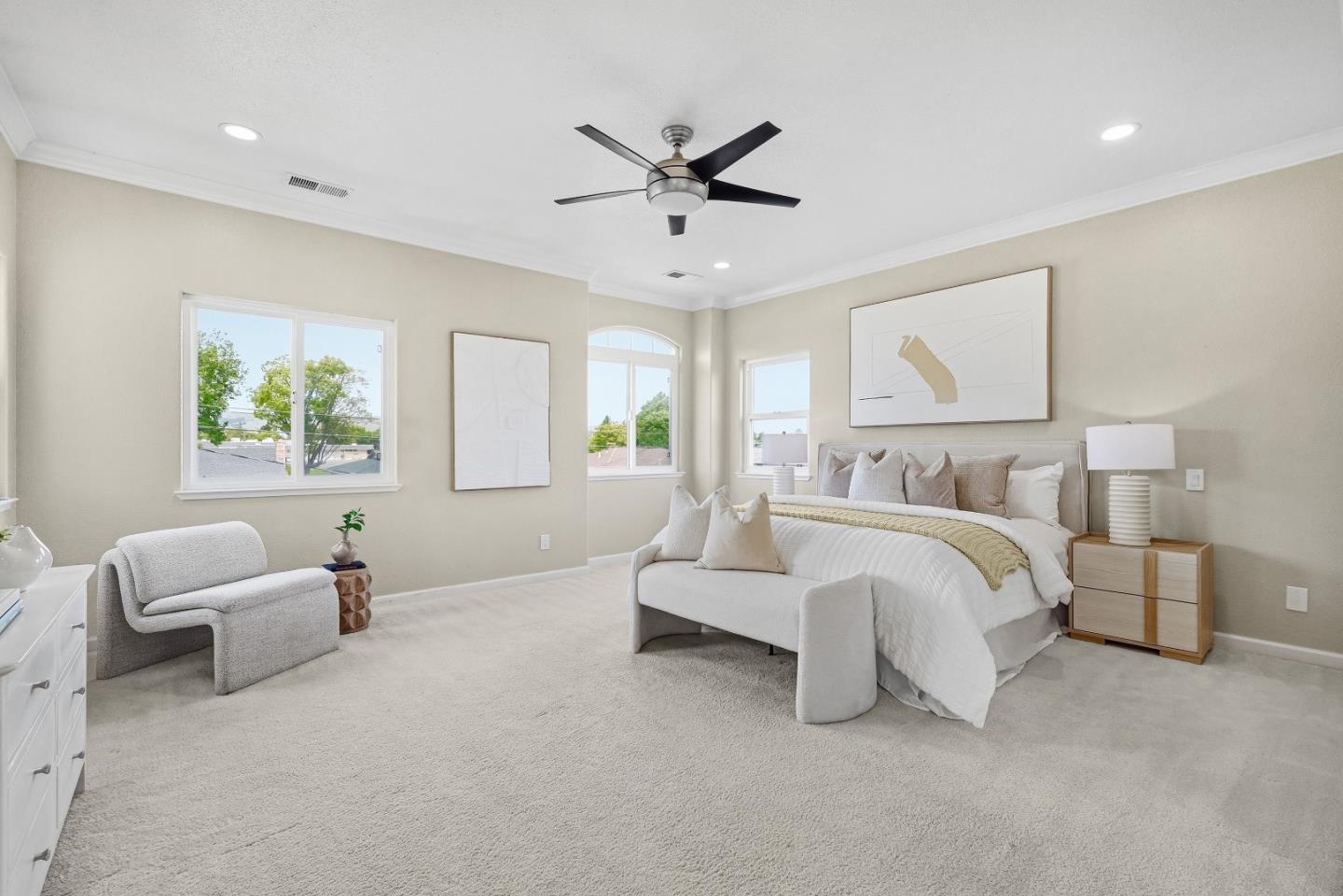 35883 Vinewood Street