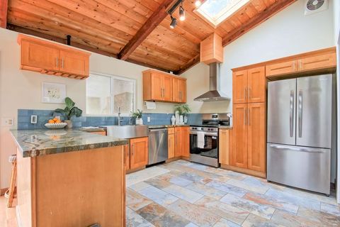 Tiny photo for 687 Calabasas Road, WATSONVILLE, CA 95076 (MLS # ML82023424)