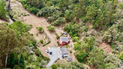 Tiny photo for 687 Calabasas Road, WATSONVILLE, CA 95076 (MLS # ML82023424)