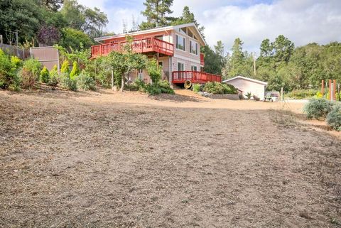 Tiny photo for 687 Calabasas Road, WATSONVILLE, CA 95076 (MLS # ML82023424)