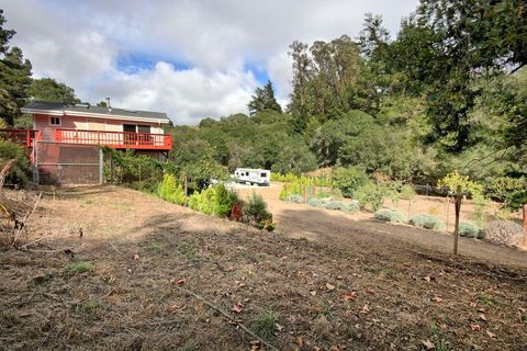 Tiny photo for 687 Calabasas Road, WATSONVILLE, CA 95076 (MLS # ML82023424)