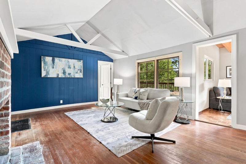 325 Vista Terrace