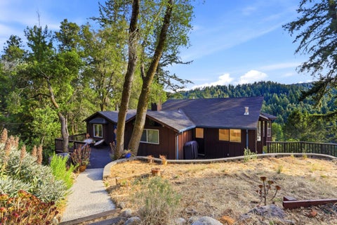 Photo of 325 Vista Terrace, BOULDER CREEK, CA 95006 (MLS # ML82057430)