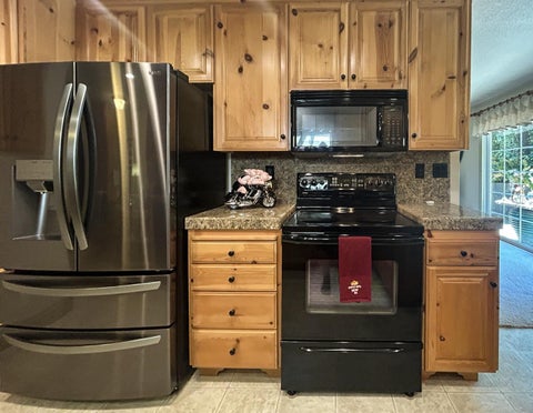 Tiny photo for 1600 Anson Court, GILROY, CA 95020 (MLS # ML82053671)