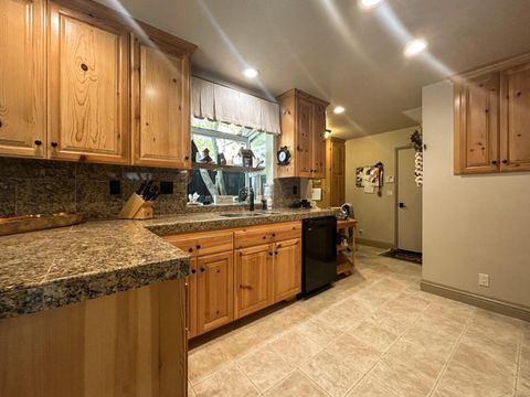 Tiny photo for 1600 Anson Court, GILROY, CA 95020 (MLS # ML82053671)