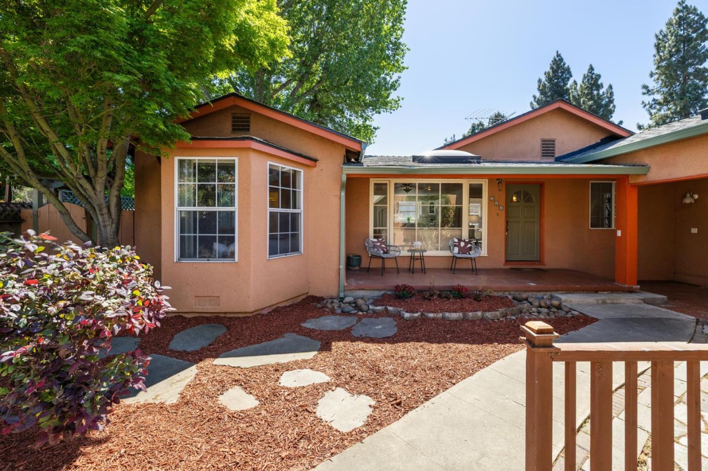 384 Beemer Avenue
