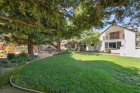 Photo of 16995 Pine Way, Morgan Hill, CA 95037 (MLS # ML82037511)