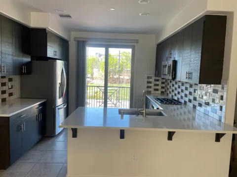 388 Expedition Lane, Milpitas, CA 95035 - #: ML82031196