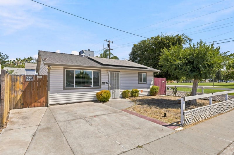 521 Oregon Street