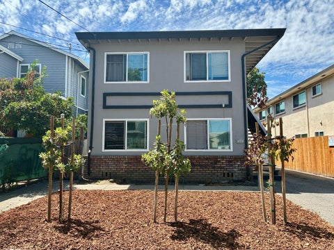 Photo of 433 S 7th Street, SAN JOSE, CA 95112 (MLS # ML82062855)