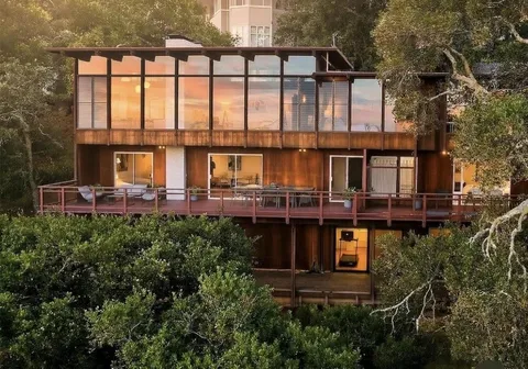 410 Conil Way, Portola Valley, CA 94028 - #: ML82029824