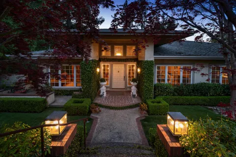1162 Barroilhet Drive, Hillsborough, CA 94010 - #: ML82001307