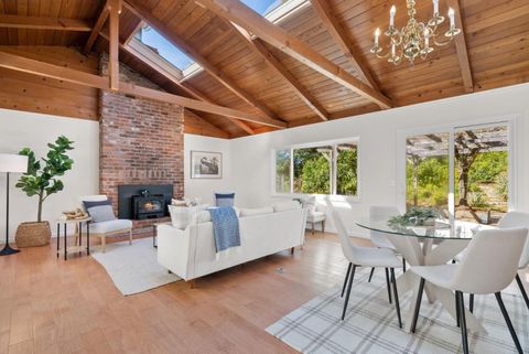 Tiny photo for 125 Mcgivern Way, SANTA CRUZ, CA 95060 (MLS # ML82036913)