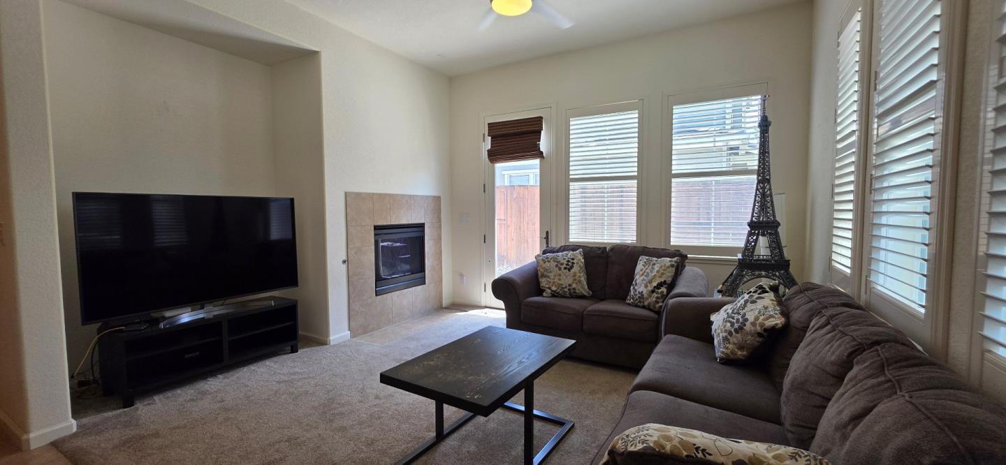 9403 Vintner Circle