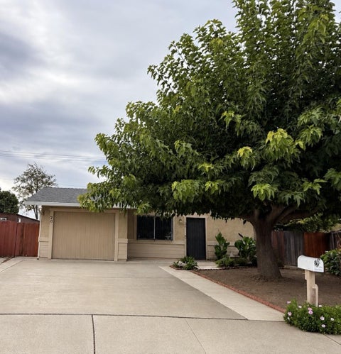 Photo of 20 La Macchia Court CT, HOLLISTER, CA 95023 (MLS # ML82065569)