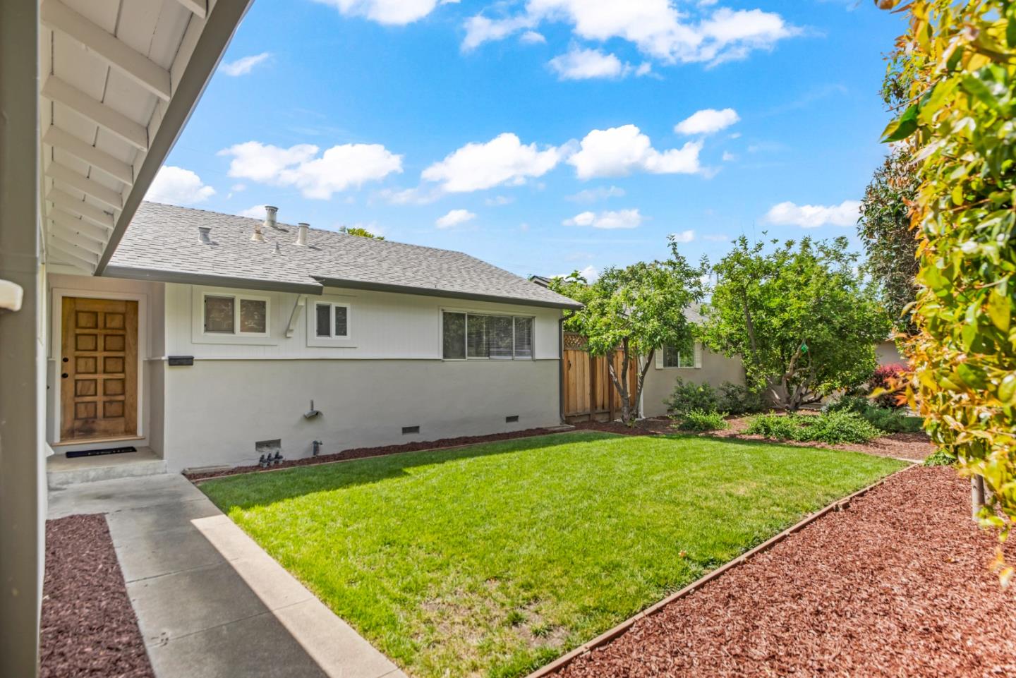737 Hamann Drive