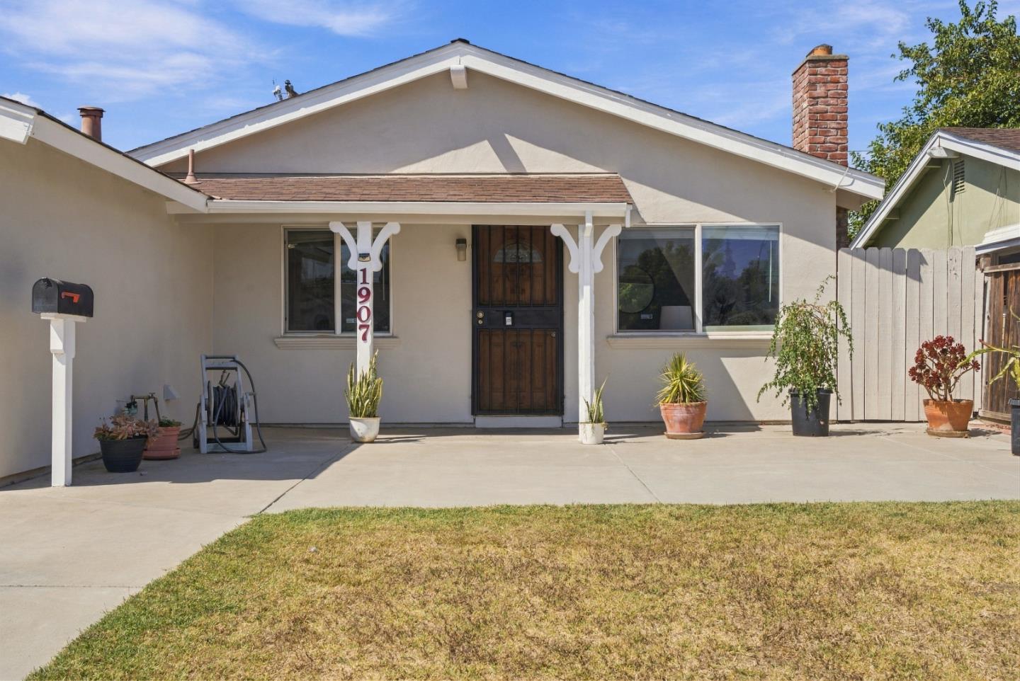 1907 Naples Drive