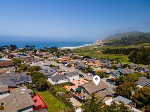 Photo of 468 4th Street, MONTARA, CA 94037 (MLS # ML82004400)