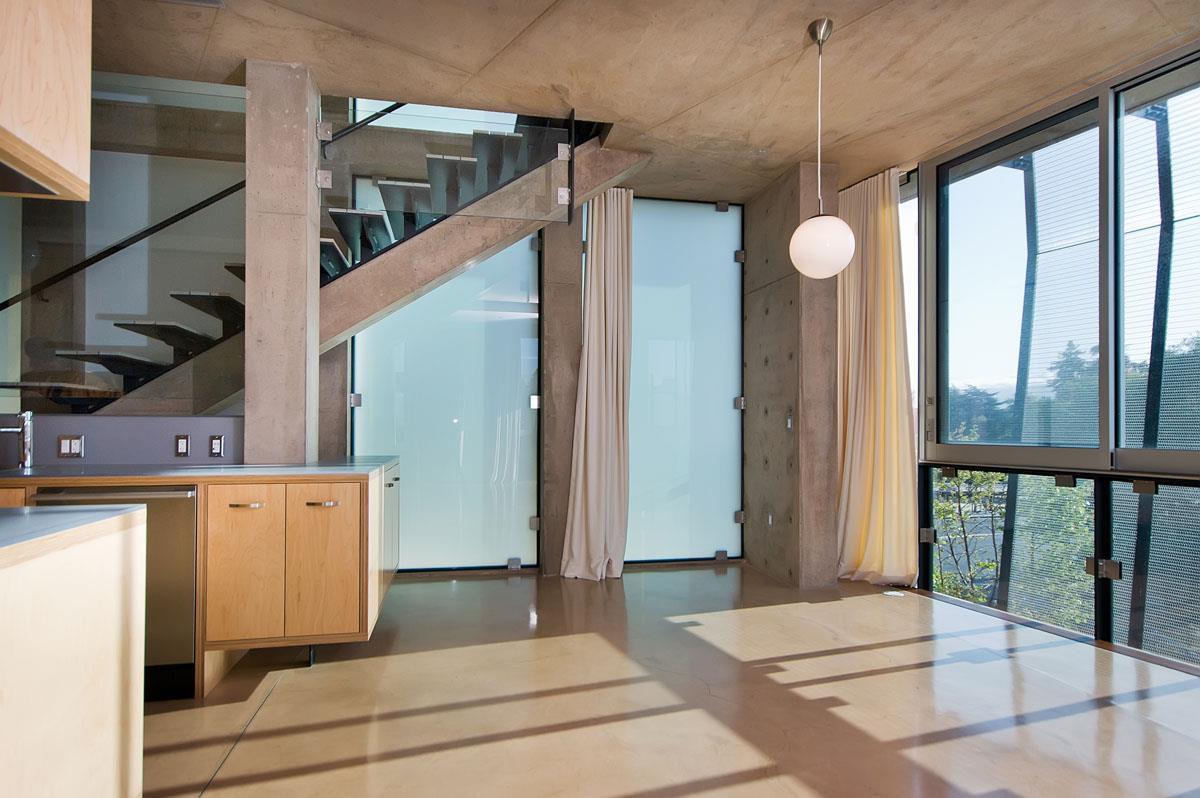 102 University Avenue 3B
