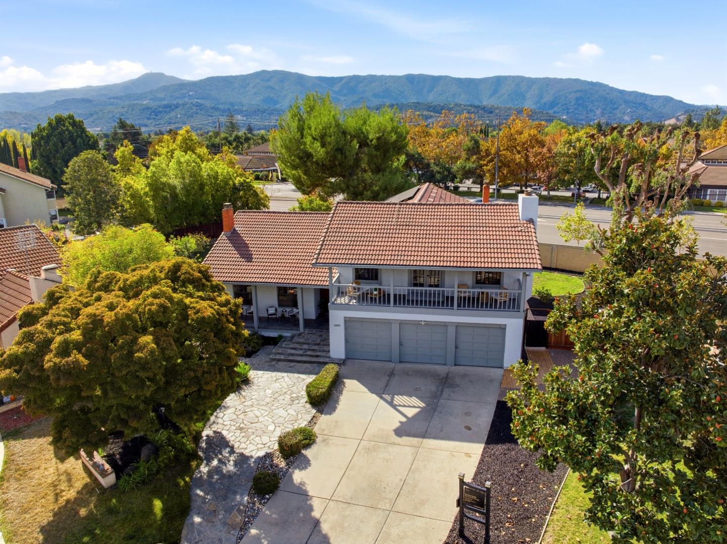 1082 Crosspoint Court, San Jose CA 95120