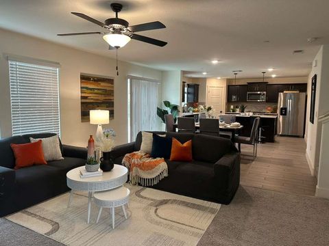 Photo of 1672 Thistle Lane, LOS BANOS, CA 93635 (MLS # ML82029154)