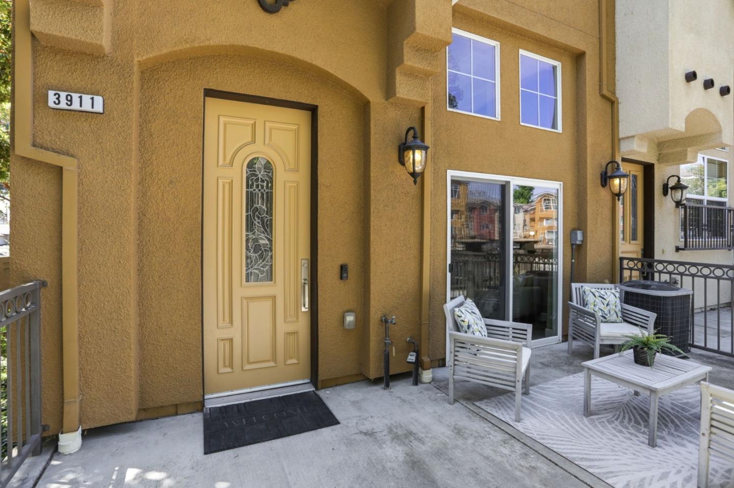 3911 Vicolo Terrace