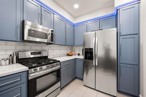 Tiny photo for 2372 Donner Pass Avenue, Sacramento, CA 95835 (MLS # ML82033912)