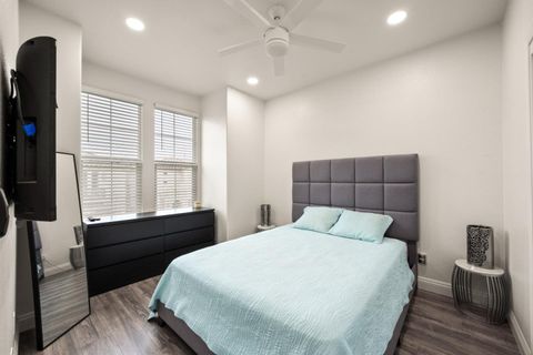 Tiny photo for 2372 Donner Pass Avenue, Sacramento, CA 95835 (MLS # ML82033912)