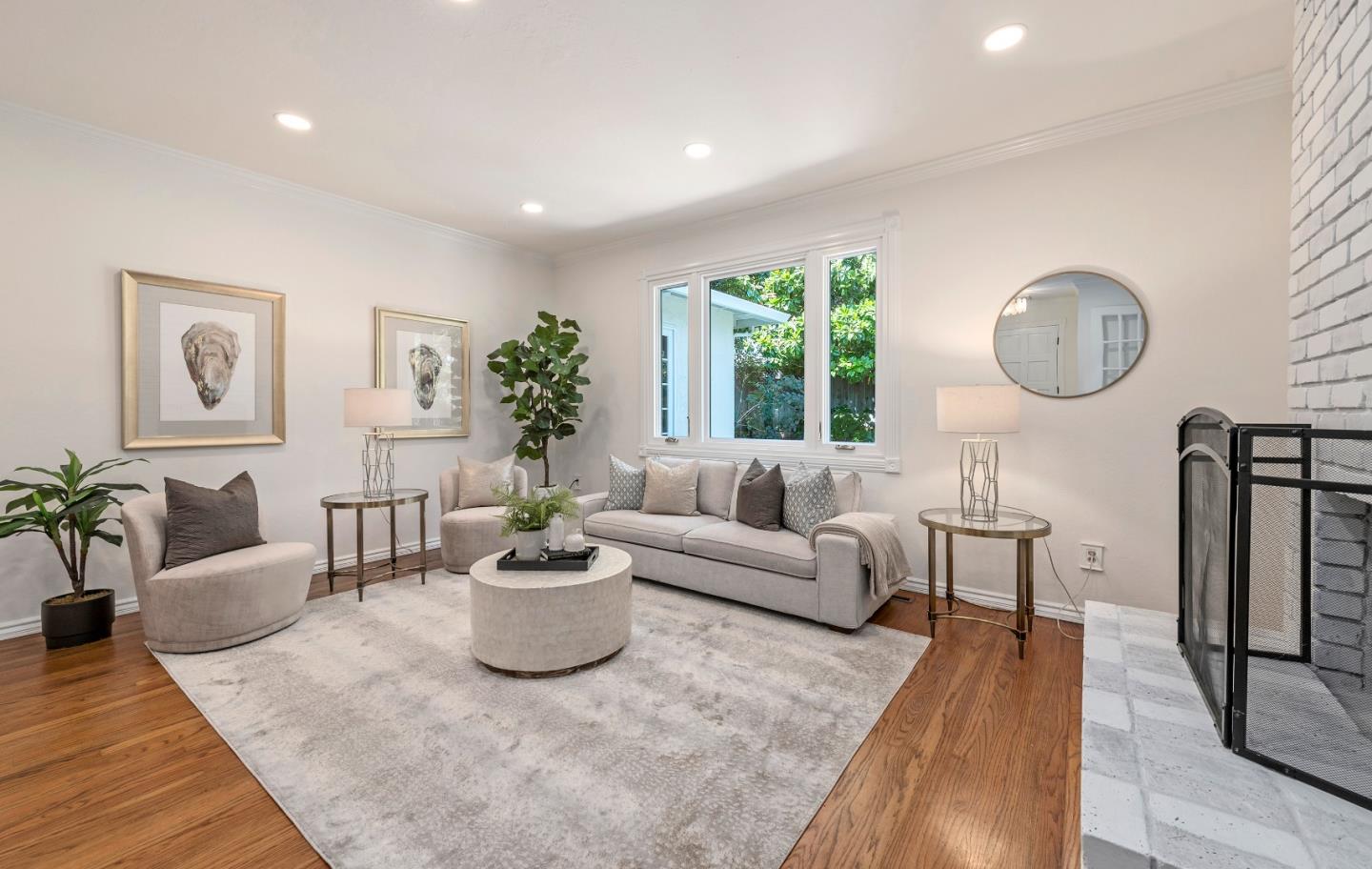 207 Thomas Drive
