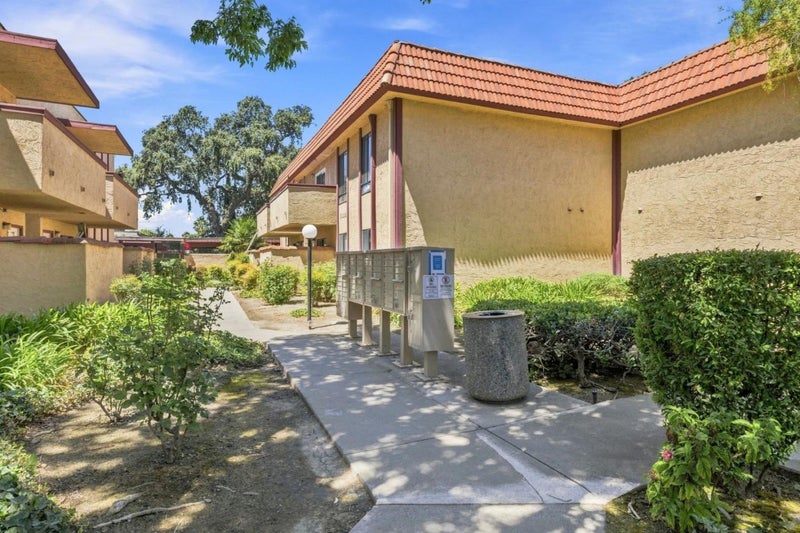 5336 Monterey Road 6