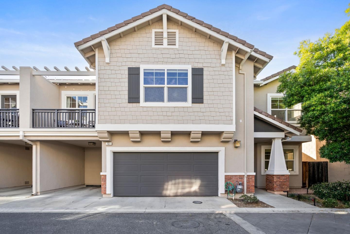 151 Heritage PL
