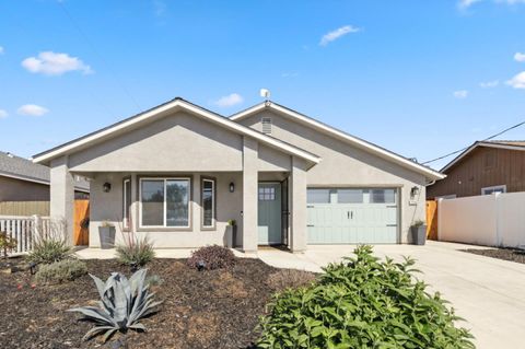 Photo of 22356 Arnott Drive, CHOWCHILLA, CA 93610 (MLS # ML82045560)