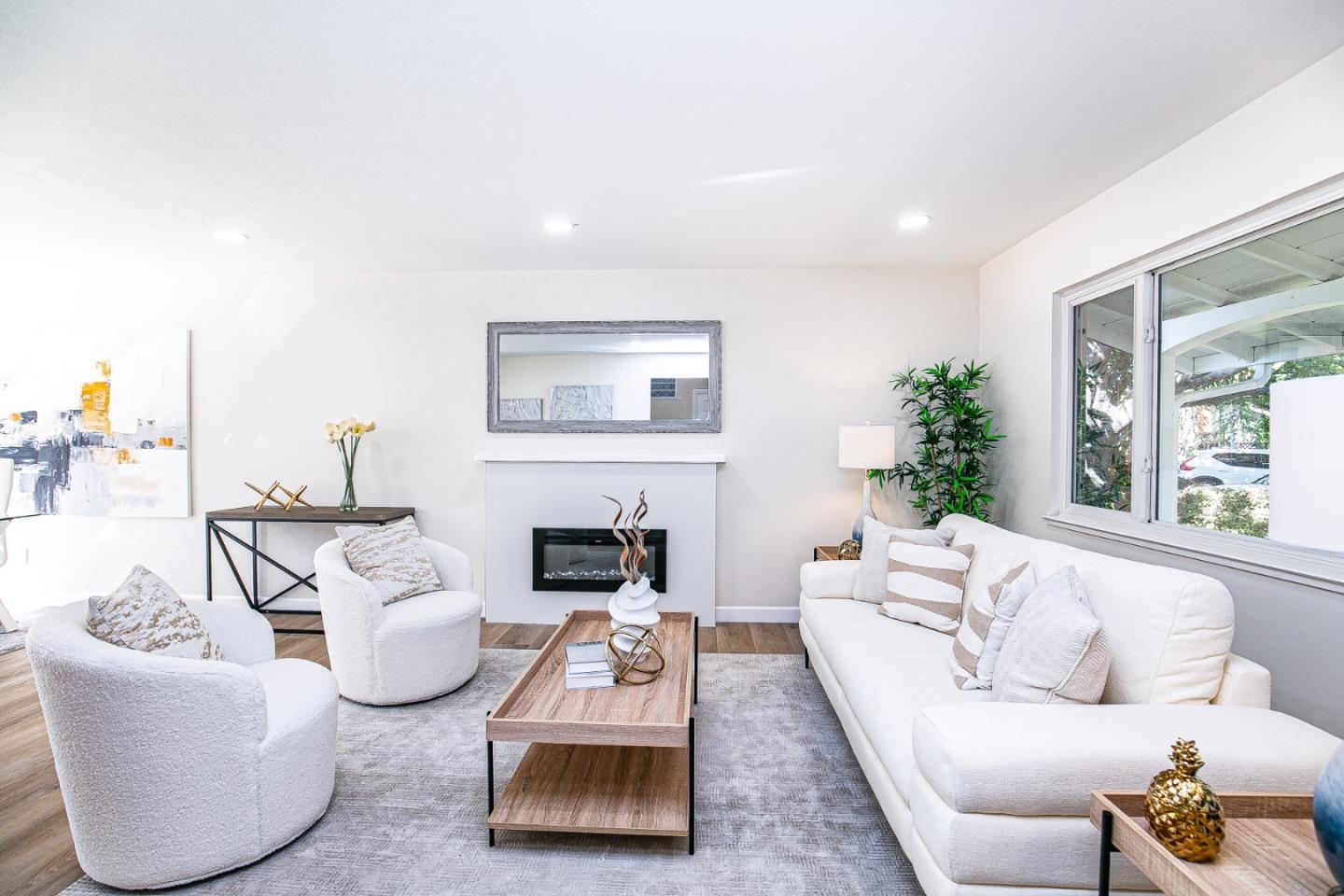 1648 Knollwood Avenue