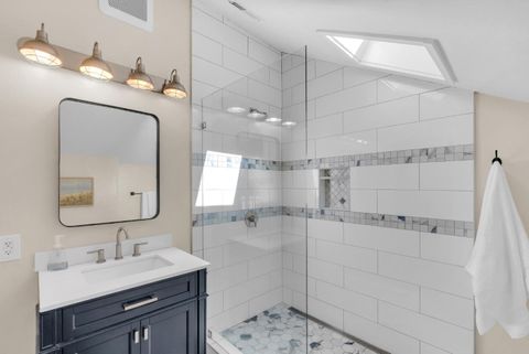 Tiny photo for 85 W 5th Street, MORGAN HILL, CA 95037 (MLS # ML82024191)